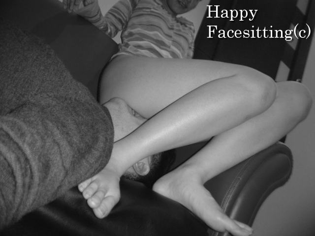 Happy Facesitting Column05