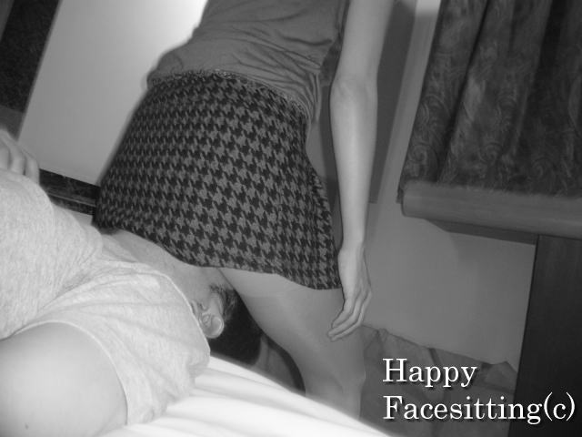 Happy Facesitting Column17